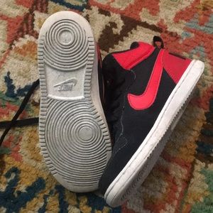 Boys nike high tops